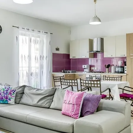Modern 2br Apt With Private Balcony In *