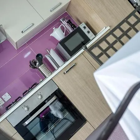 Modern 2br Apt With Private Balcony In *